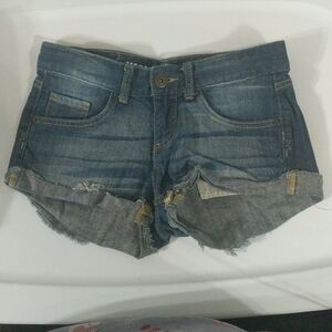 Mossimo Raw Hem Cuffed Shorts - size 5 Fit 6 (a)